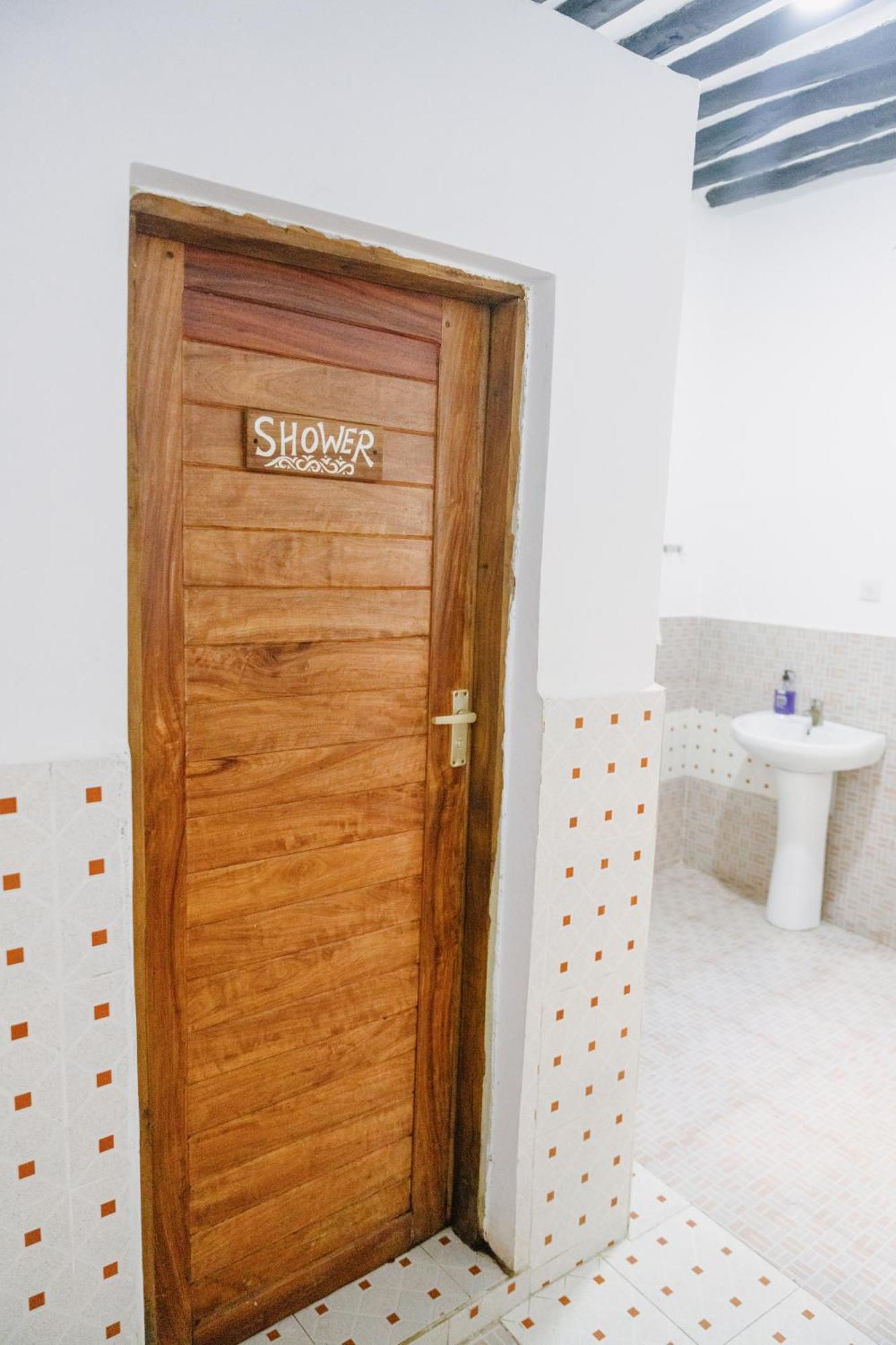 Shoki Shoki Guest House Zanzibar Ngoại thất bức ảnh