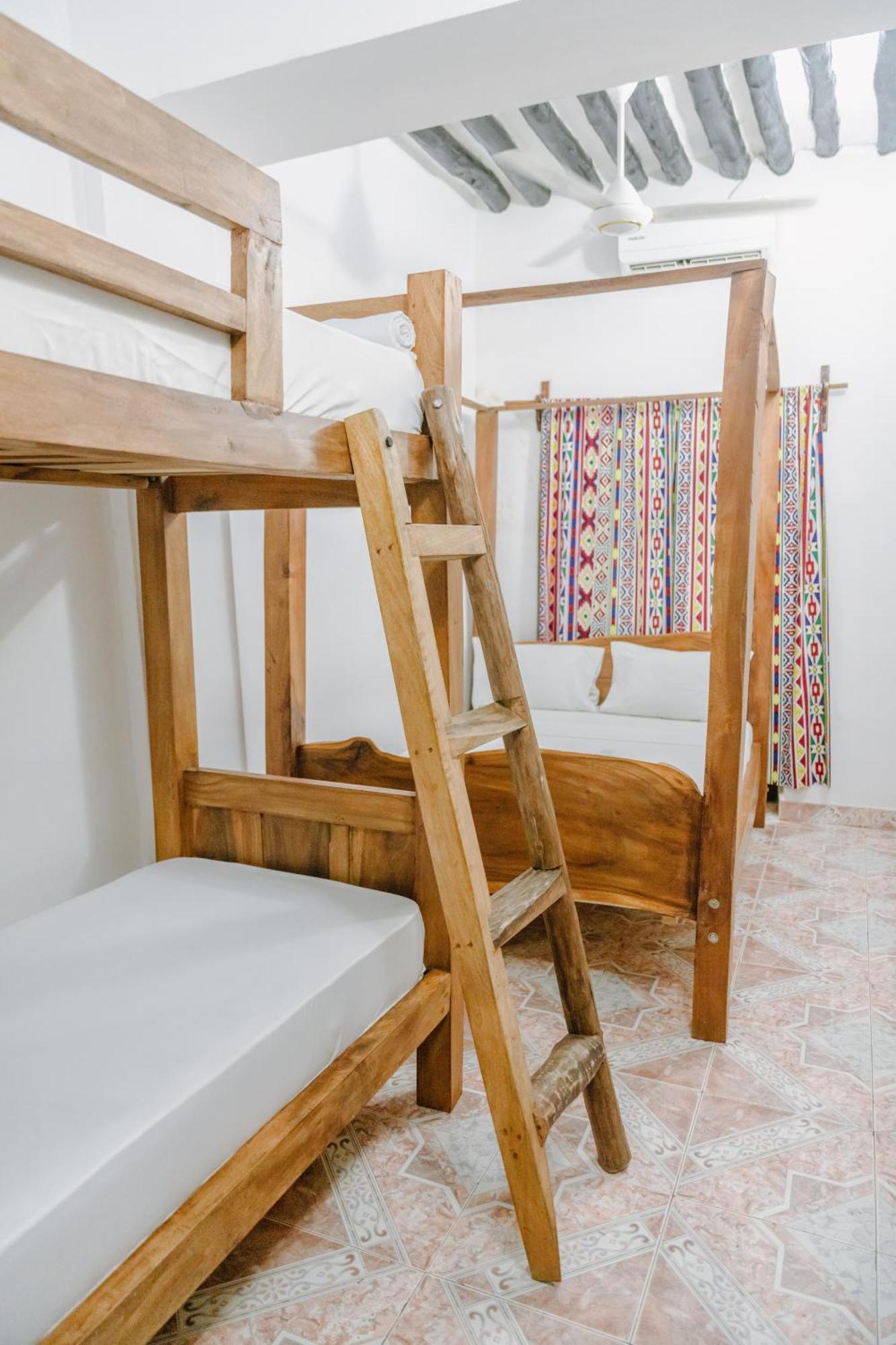 Shoki Shoki Guest House Zanzibar Ngoại thất bức ảnh